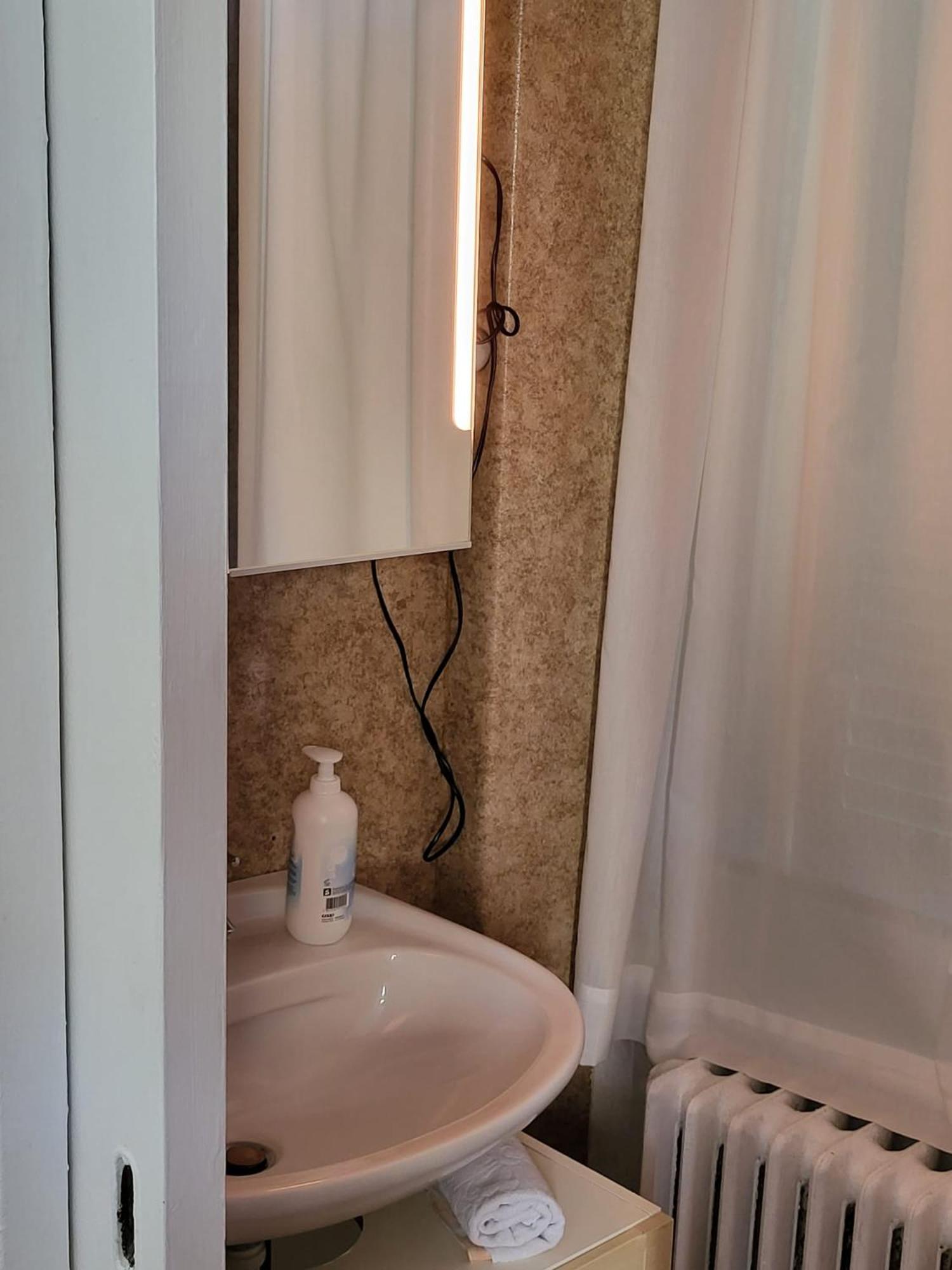 Bastis Central Guesthouse Lucerne City Екстериор снимка