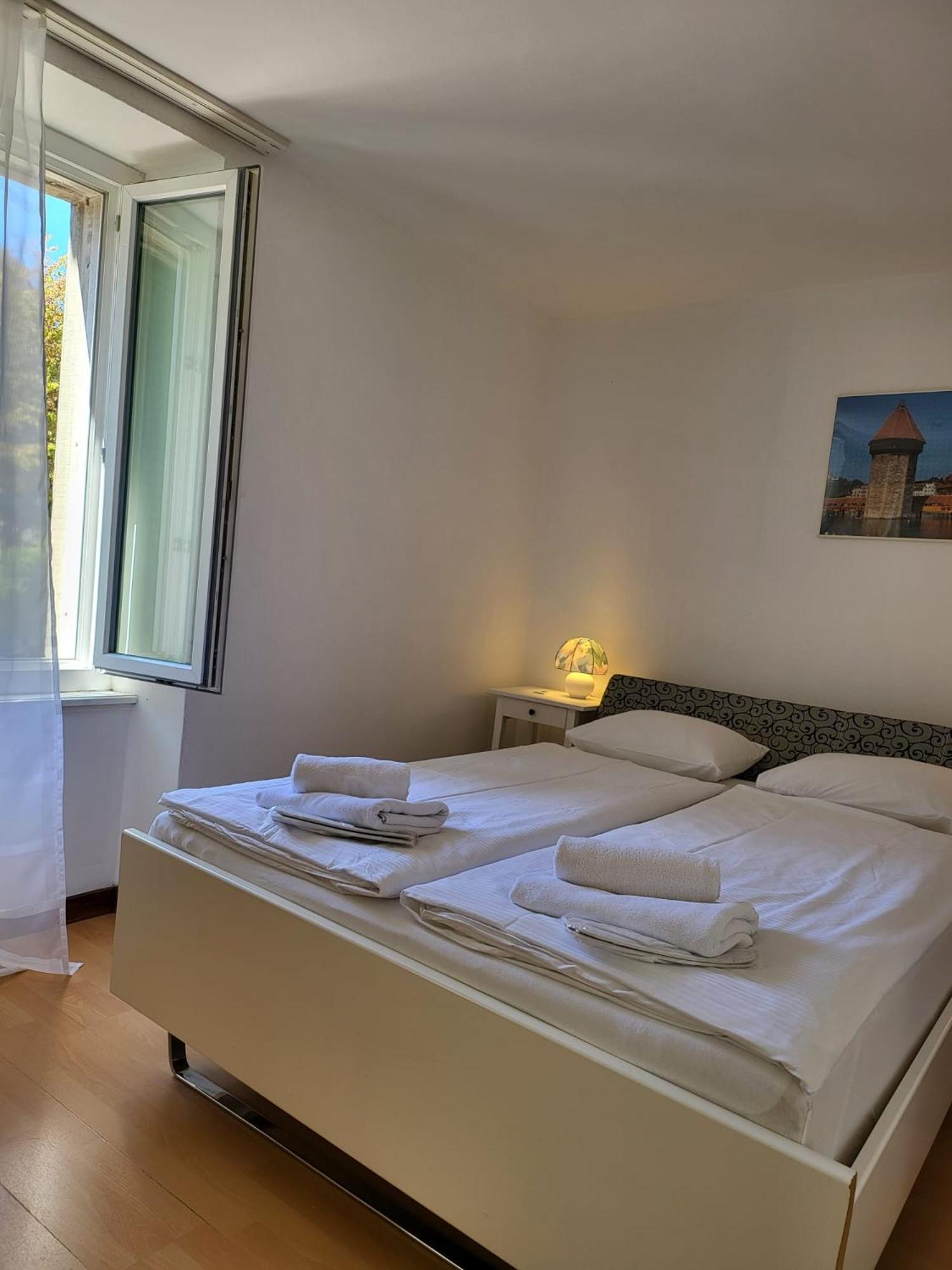 Bastis Central Guesthouse Lucerne City Екстериор снимка