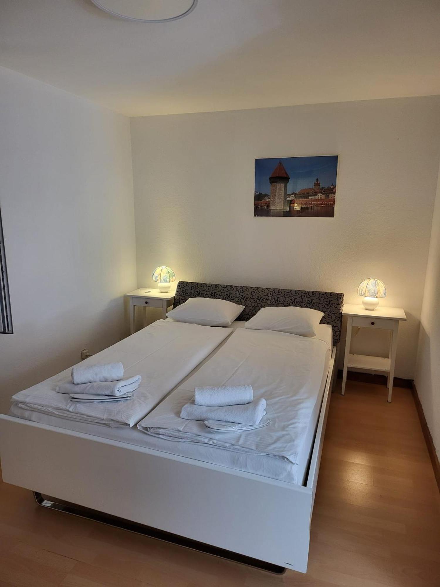 Bastis Central Guesthouse Lucerne City Екстериор снимка