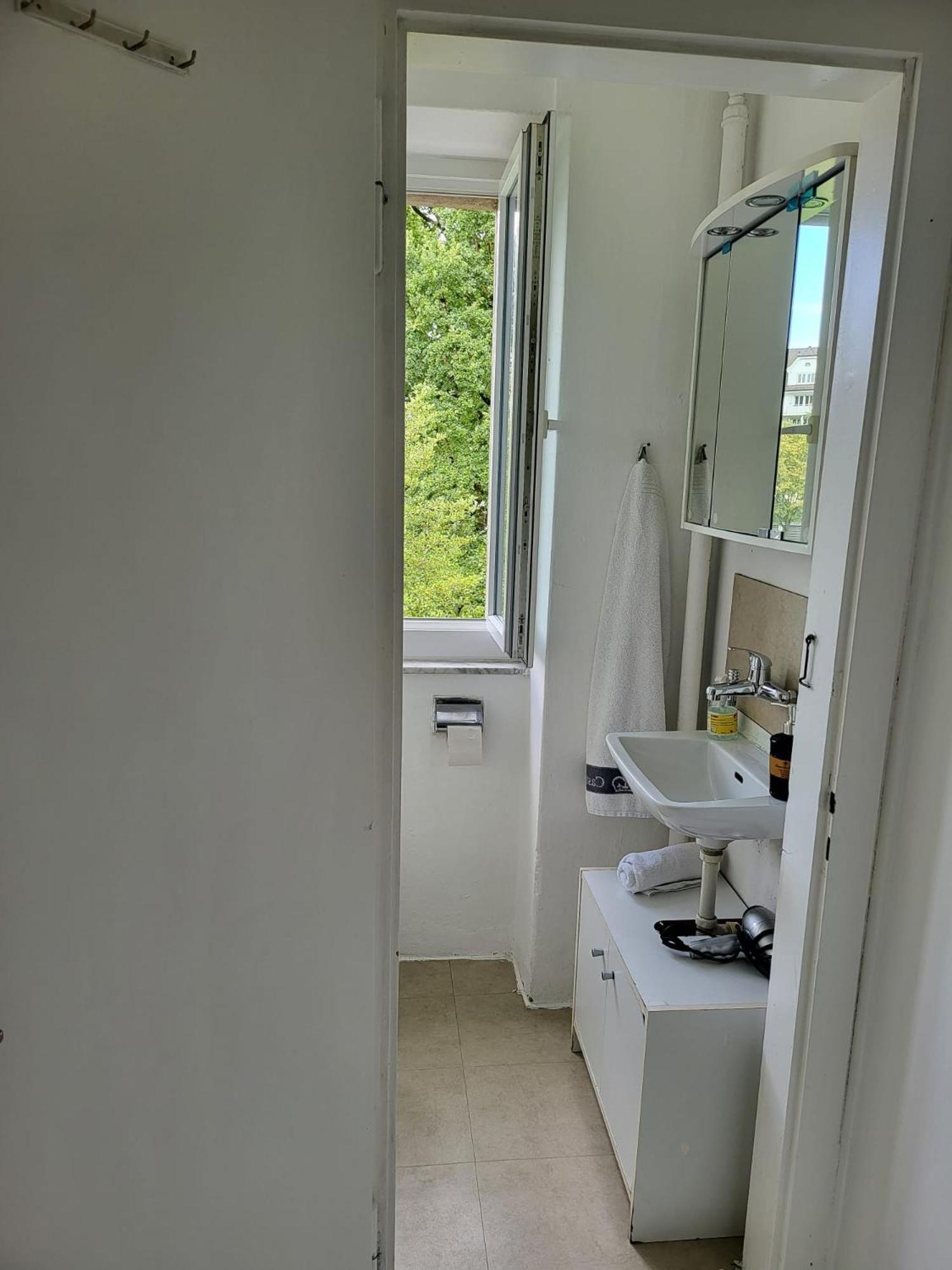 Bastis Central Guesthouse Lucerne City Екстериор снимка